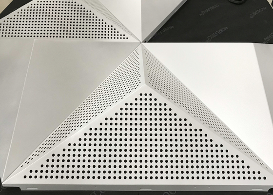 옅은 부조 방음 클래딩을 위한 건축 알루미늄 벽면 체계