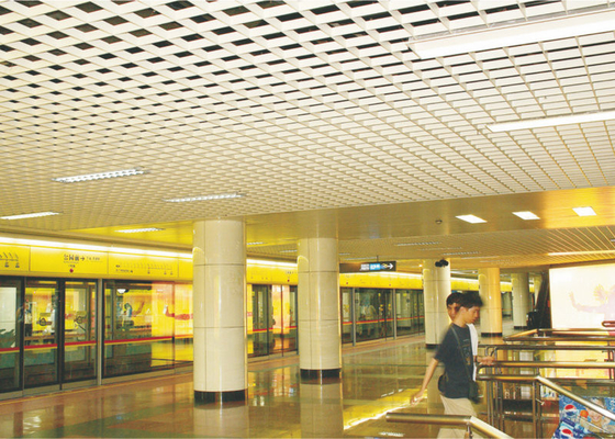 경기장/지하철을 위한 중단된 장식적인 금속 격자 천장 알루미늄 삼각형