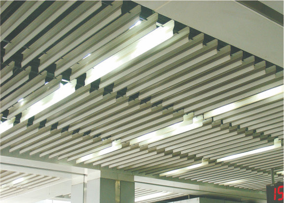 전시회장 흡음 천장은 장식적 중단된 잘못된 알루미늄 / 알루미늄 패널을 타일로 덮습니다