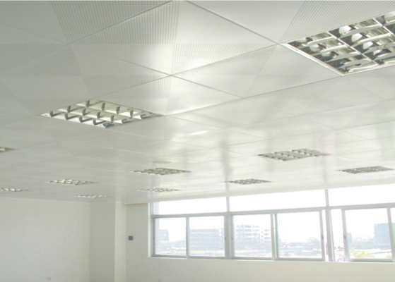 600장의 x 600장의 청각적인 천장 도와 Open 광활한 지역을 위한 알루미늄 관통되는 금속 천장