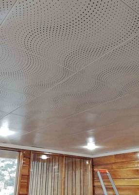 세륨 호텔을 위한 천장에 있는 청각적인 천장 도와 백색 색깔 파 기공 알루미늄 클립
